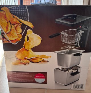 Freidora SilverCrest 2300W con caja