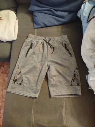 Pantalones cortos grises con cremallera