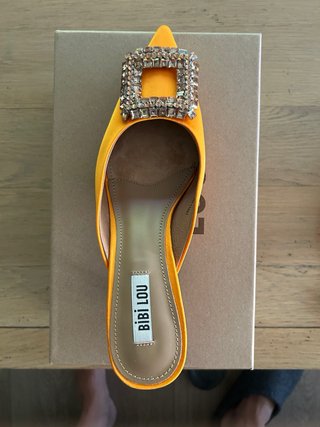 Zapatos de fiesta Bibi Lou naranjas con pedrería