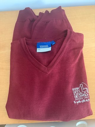 Uniforme San Ignacio Torrelodones bachillerato