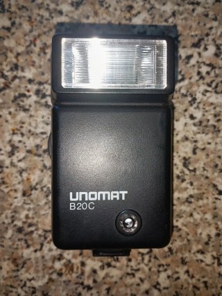 Flash Fotográfico Unomat B20C Vintage Compacto