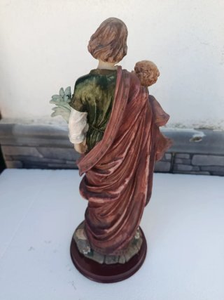 Figura religiosa San José con Niño