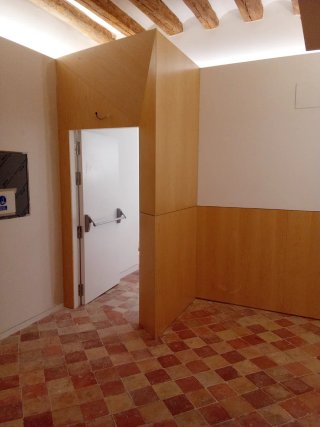 Montajes de carpintería, suelos y puertas