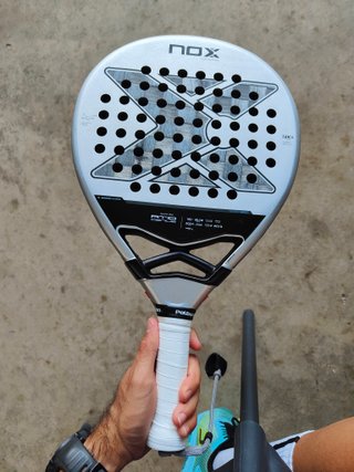Nox AT10 Genius 18K Alum Pala de pádel Reparada