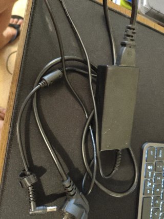 Cargador Pacífico AC Adapter 11147 19V 3.42A