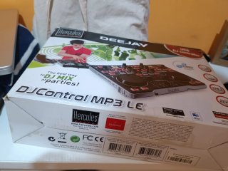 Controlador DJ Hercules DJControl MP3 LE