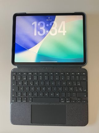 Funda Logitech Combo Touch IPad Pro 11” M1 M2 M3