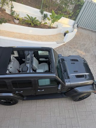 Jeep Wrangler 2021
