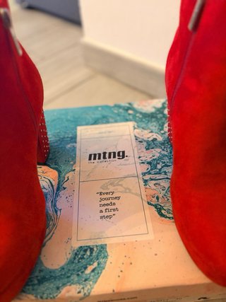 Botines rojos de ante para mujer