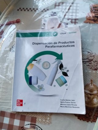 Libros grado medio 1 de farmacia y parafarmacia