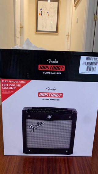 Guitarra Eléctrica Yamaha +Amplificador y soporte