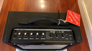Guitarra Eléctrica Yamaha +Amplificador y soporte