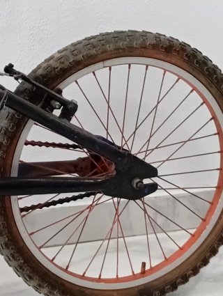 Bicicleta BMX Negra
