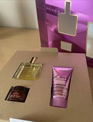 Set Nuxe Les Iconiques + Bolso Beige