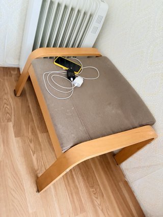 Posa pie / Sillón tapizado