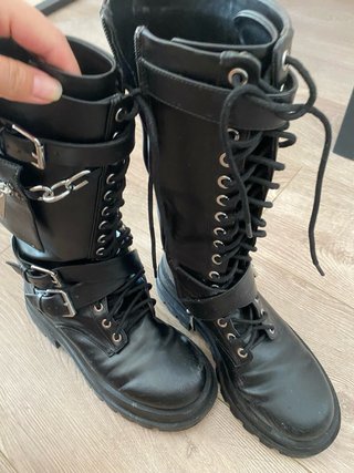 Botas altas Zara T37 Biker Militar