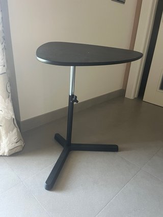 Mesa auxiliar regulable altura negra
