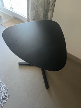 Mesa auxiliar regulable altura negra