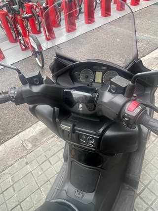 Suzuki Burgman 400 2024 Maxi-Scooter