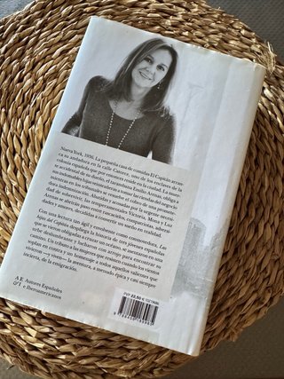 El tiempo entre costuras + Las hijas del capitán