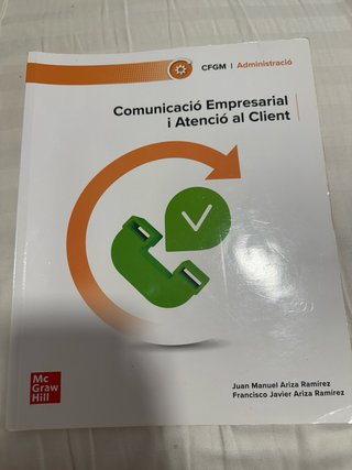 Libros de texto oficiales en catalán.