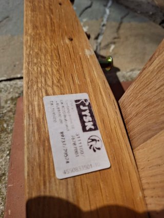 Cama de madera con somier