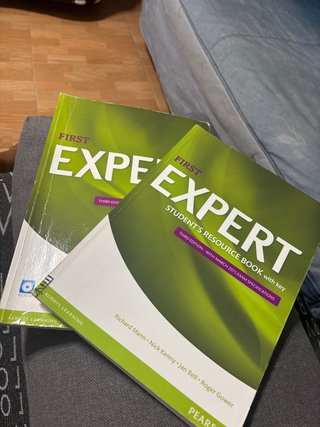Expert First 3rd Edition Student's Resource Boo...