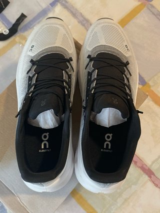 Zapatillas On Running Nuevas Talla 43