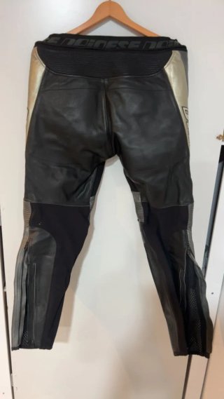 Traje de moto Dainese cuero
