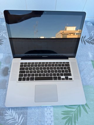 Portátil Apple Plata