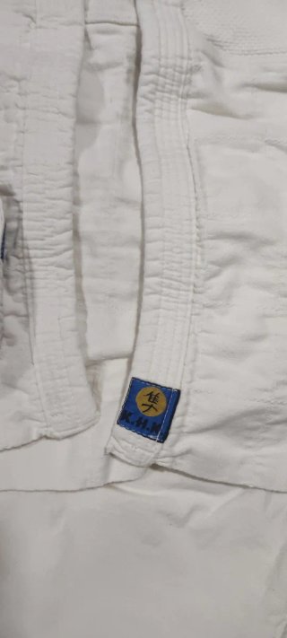 Kimono Judo Blanco con Cinturón