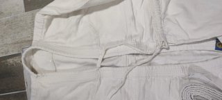 Kimono Judo Blanco con Cinturón