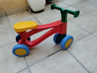 Triciclo infantil