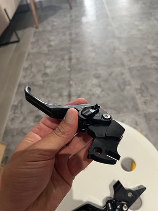 Manetas Husqvarna Svartpilen Vitpilen 401
