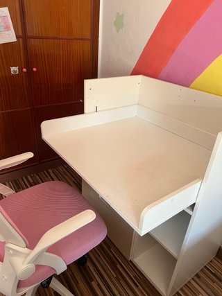 Cambiador/Escritorio IKEA blanco y madera