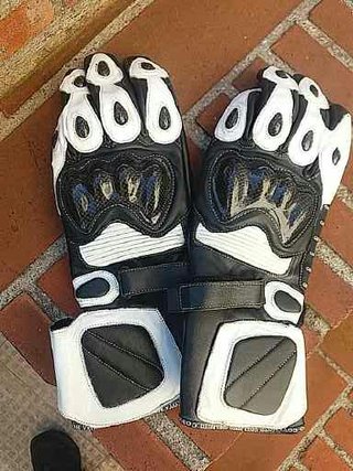 Guantes de cuero moto negros y blancos