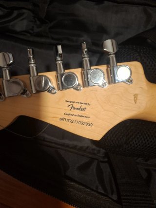 Guitarra Eléctrica Squier Sunburst