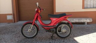 Piaggio Vespinos Velofax Roja
