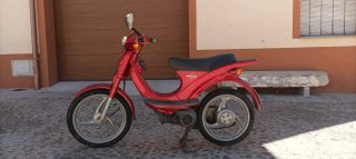Piaggio Vespinos Velofax Roja