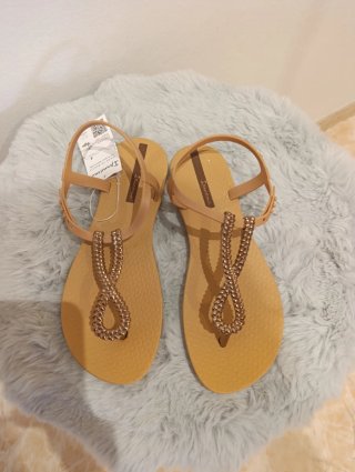 Sandalias Ipanema mostaza Talla 38