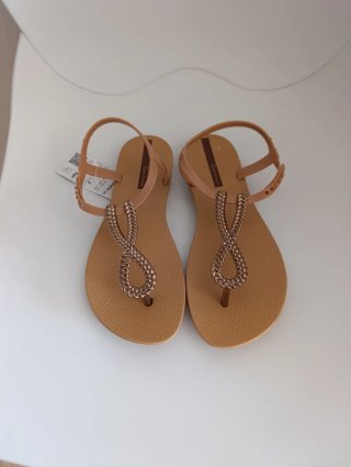 Sandalias Ipanema mostaza Talla 38