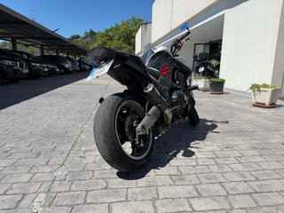 Kawasaki Z1000 2011 – Muchos extras