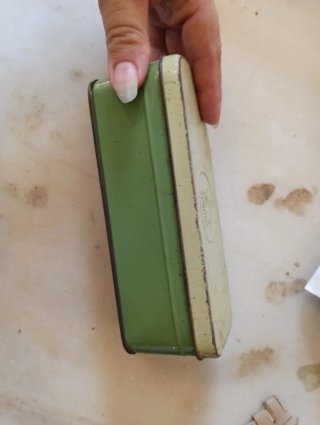 Sellos antiguos en lata España