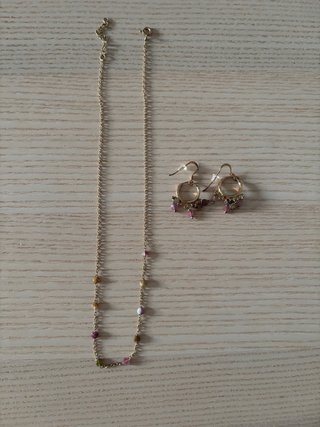 Collar y pendientes oro con piedras multicolor
