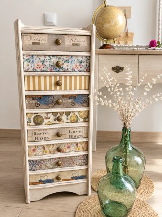 Cajonera piccola vintage con 9 cassetti