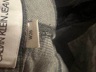 Calvin Klein Jeans Pantalones Grises.
