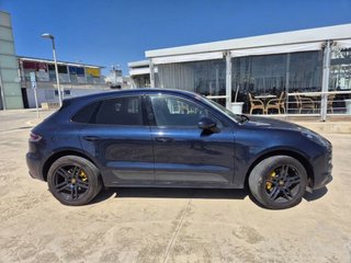 Porsche Macan 2021