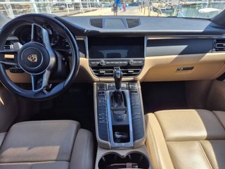 Porsche Macan 2021