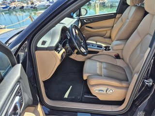 Porsche Macan 2021