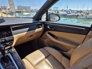 Porsche Macan 2021